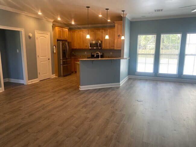 Building Photo - 30290 Deaux Run
