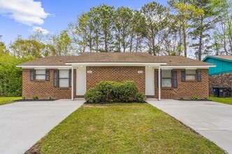 Building Photo - 127 Cedar Grove Dr