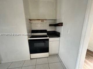 Foto del edificio - 2202 Van Buren St