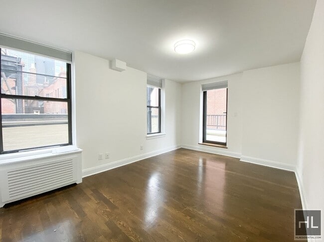 Building Photo - WEST 58 STREET