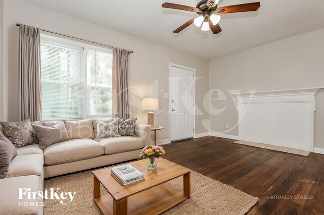 Foto del edificio - 1731 N Olympian Way SW