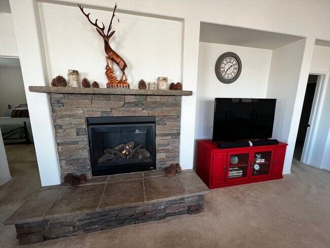 Foto del edificio - 308 Maple Ridge Dr