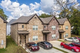 Building Photo - 692 Tiger Estates Dr