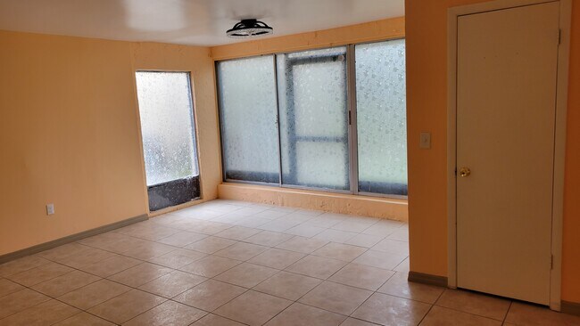 Foto del edificio - 8628 Tahoe Ct