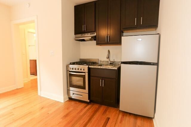 Building Photo - 612 Patterson