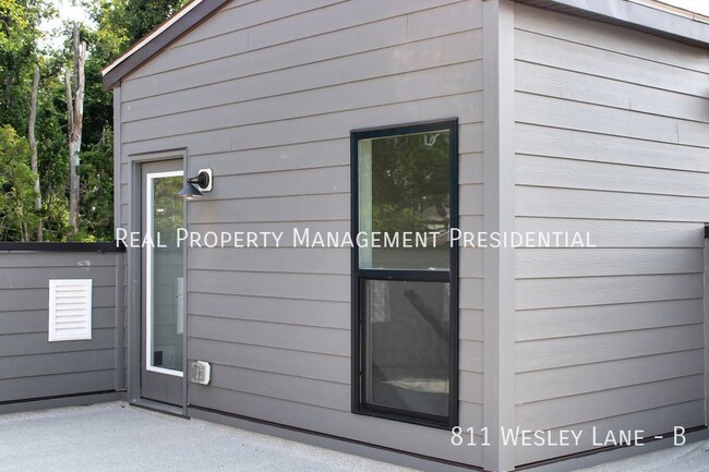 Foto del edificio - 811 Wesley Ln