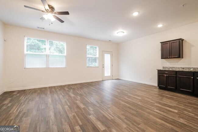 Building Photo - 1841 Millstream Hollow