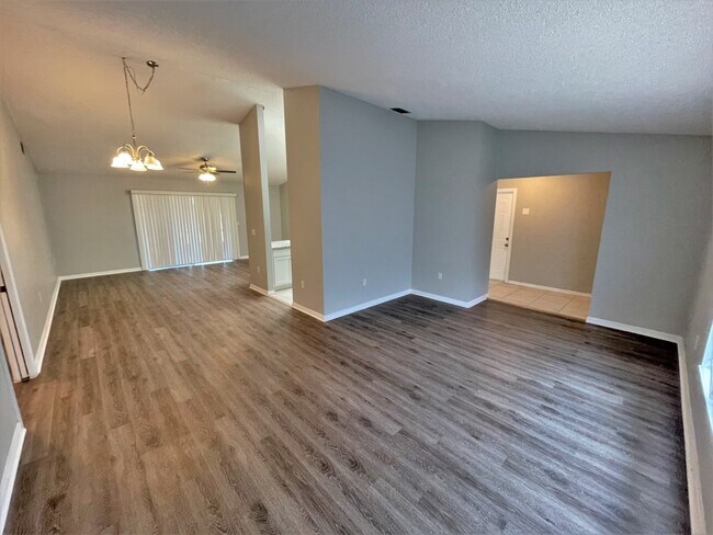 Building Photo - 21224 Alderson Ave