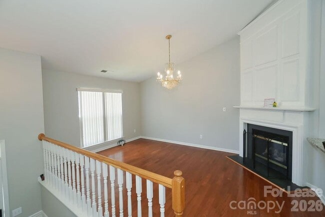 Foto del edificio - 6824 Southbrook Dr