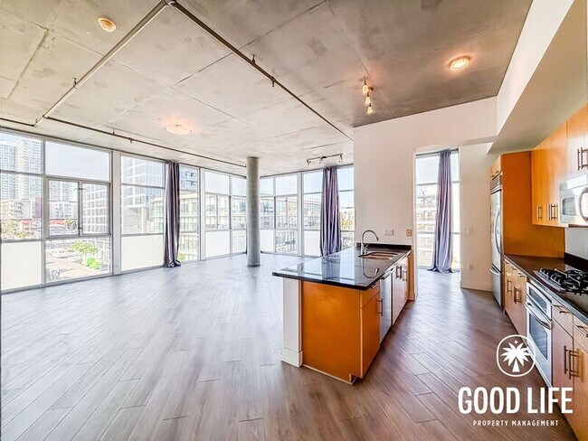 Foto del edificio - 527 Tenth Ave