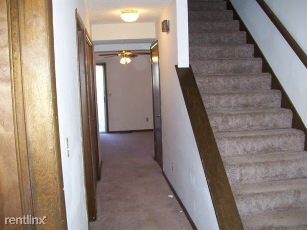 Foto del edificio - 614 N Main St