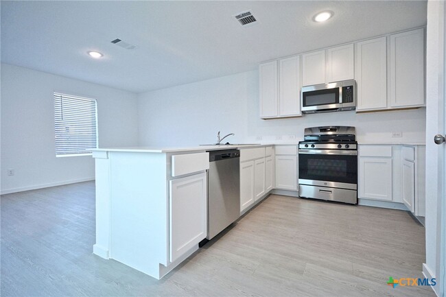 Building Photo - 5029 Winecup Cv