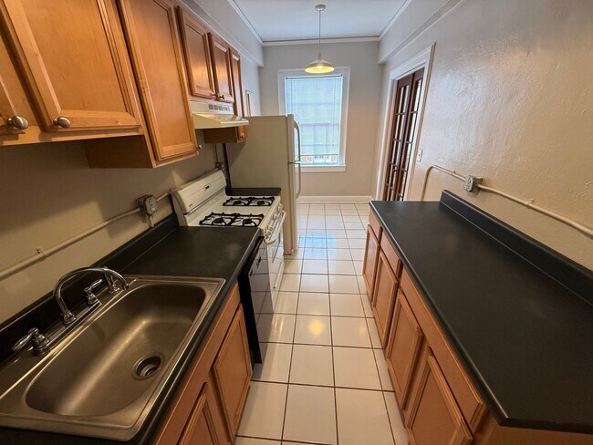 Interior Photo - The Terrace