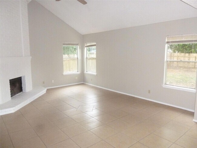 Building Photo - 1414 Dove Hill Dr