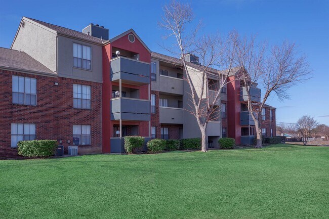 Emerald Park Apartments - North Richland Hills, TX | Apartments.com