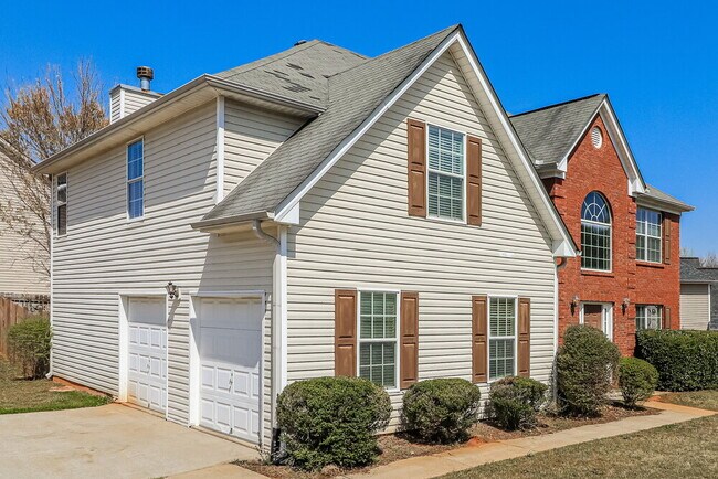 Building Photo - 3778 Renfroe Ave