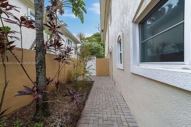 Foto del edificio - 3466 NW 17th Ter