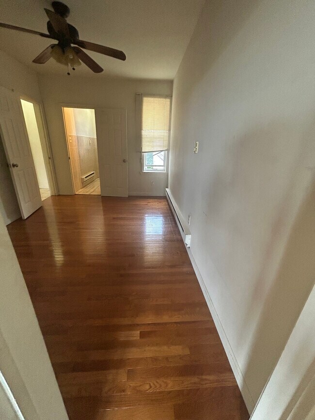 Foto del edificio - 1628 N 52nd St