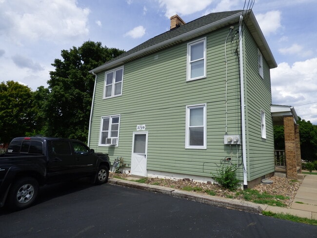 Building Photo - 2709 Middletown Rd