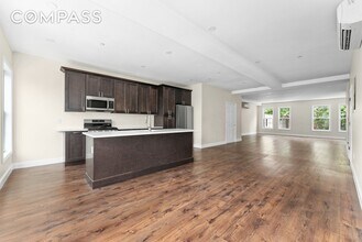 Building Photo - 217 Butler St