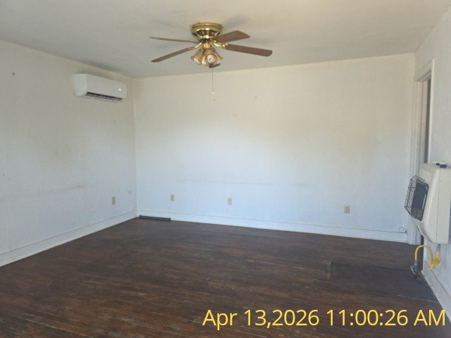 Building Photo - 1344 Garland St