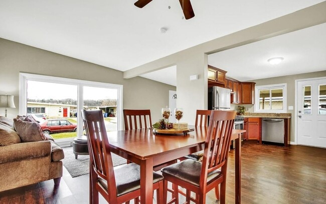 Building Photo - Coming Soon- Beautiful 3 Bedroom, 1 Bath h...