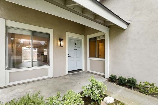 Foto del edificio - 27232 Eastridge Dr