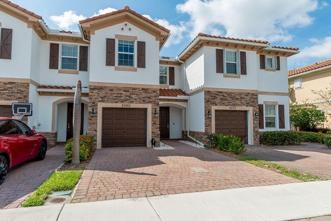 Foto del edificio - 5060 Ashley River Rd