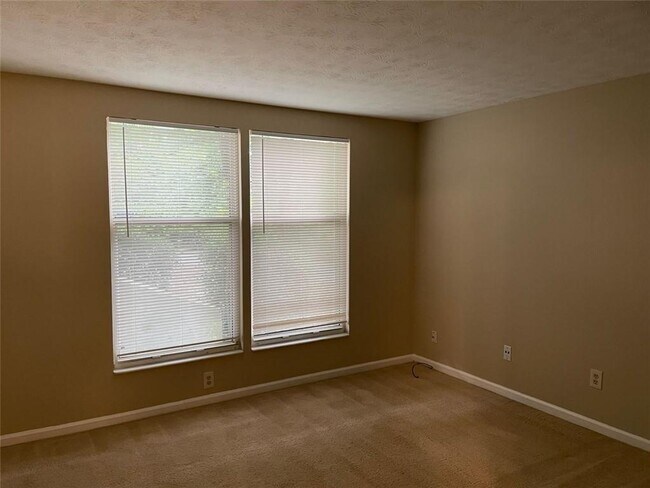 Building Photo - 6381 Wedgewood Trce