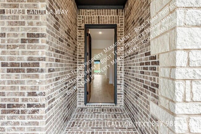 Foto del edificio - 1073 Canuela Way