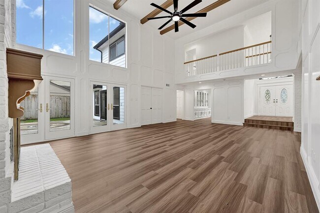Foto del edificio - 15618 Banty Falls Ct