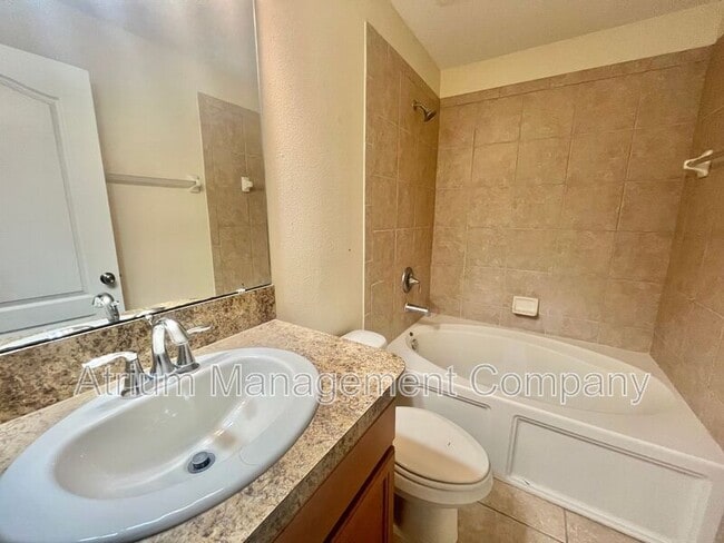 Building Photo - 125 Bel Fiore Cove