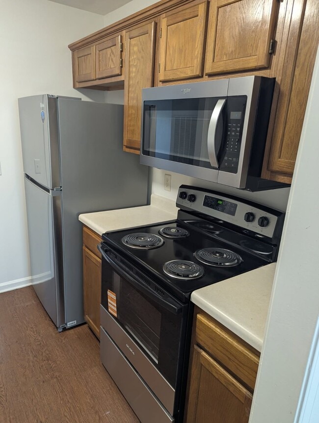 Building Photo - 932 Patty Cove