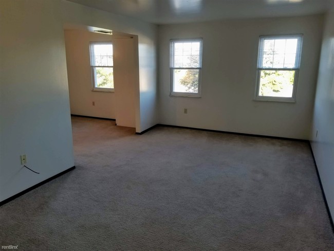 Building Photo - 803 Bellwood Dr