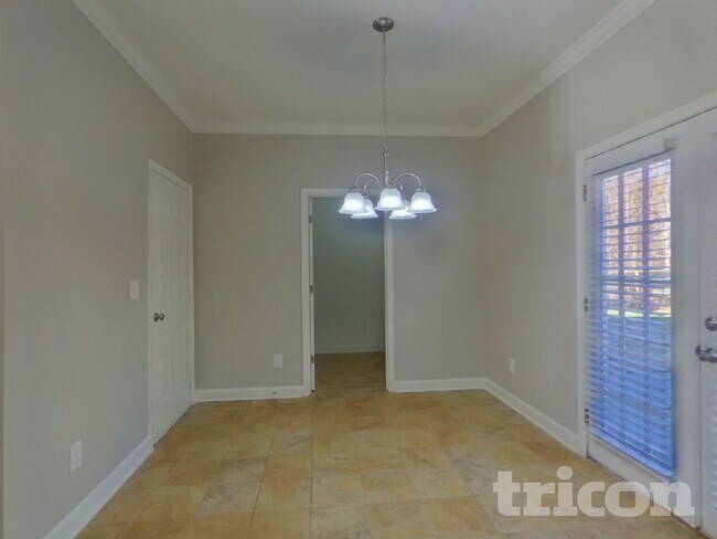 Foto del edificio - 8450 Ainsworth St