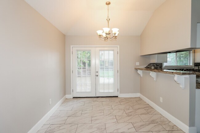 Foto del edificio - 15422 Pebble Lake Dr