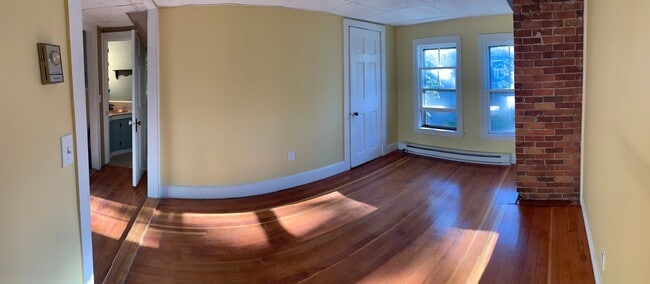 Photo - 190 Coyle St Apartment