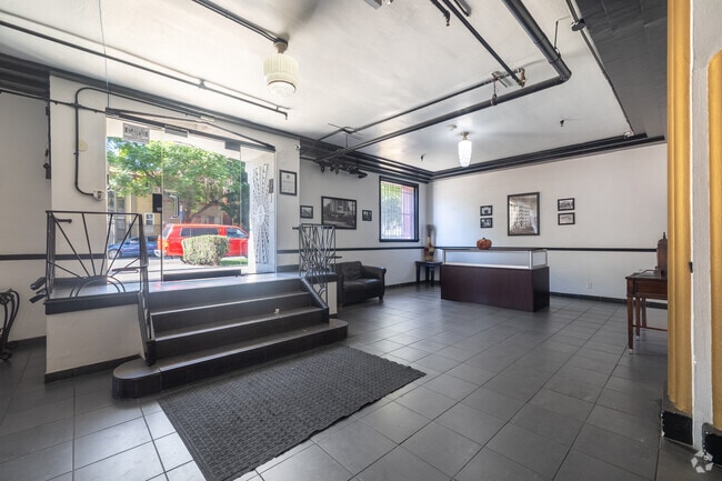 Lobby - Val D'Amour