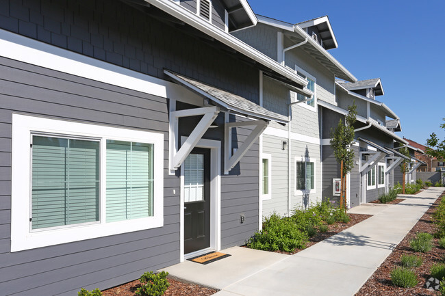 Sunnyhills Clovis Apartments - 540 Park Ave Clovis, CA | Apartments.com
