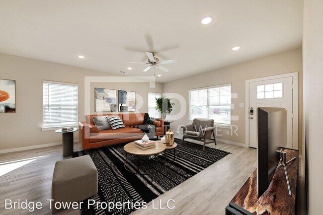 Building Photo - 4 br, 2.5 bath House - 4511 Oatman Drive