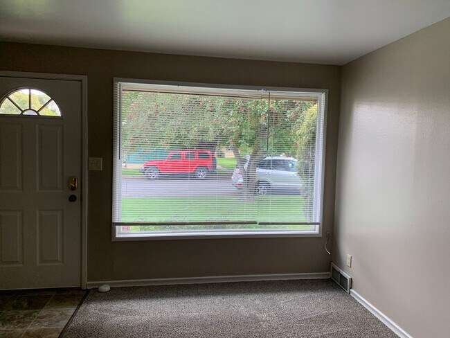 Building Photo - WESTPA - Duplex