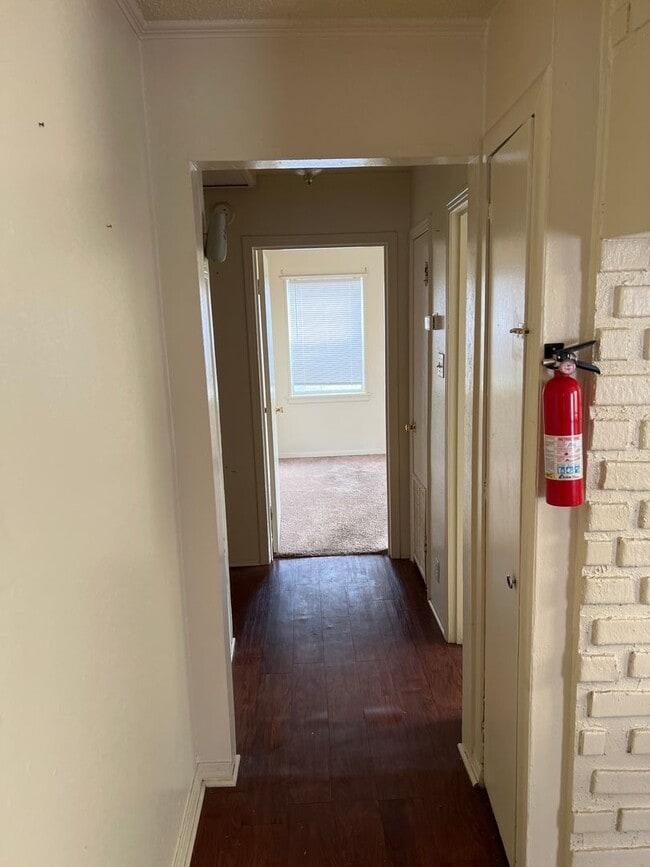 Foto del edificio - Cute 2 br 1 bath house