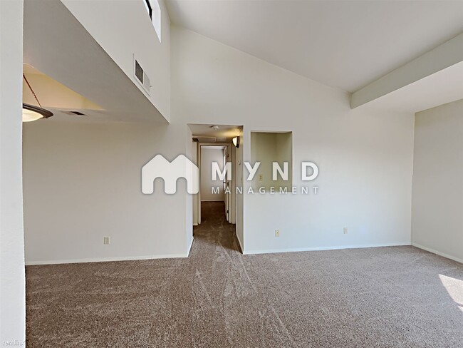 Building Photo - 1745 E Glenn St