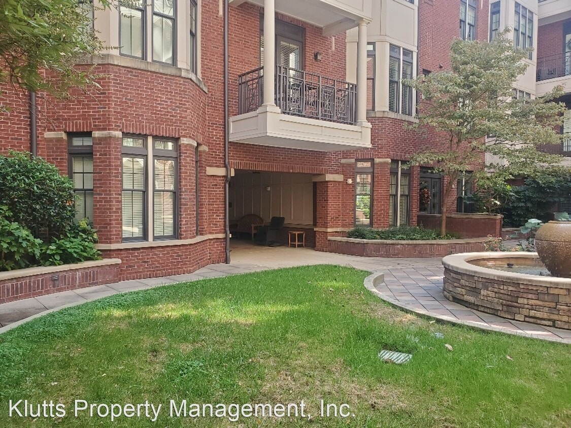 Primary Photo - 1 br, 1 bath House - 2810 Selwyn Avenue #118