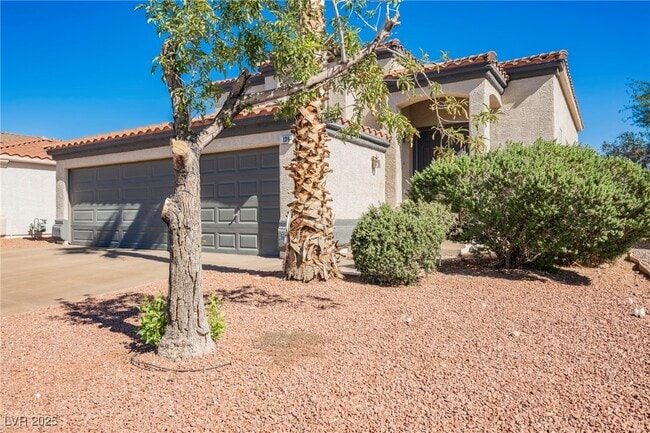 Building Photo - 138 Cam Capri