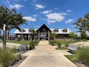 Building Photo - 5342 Rue Dela Croix Dr