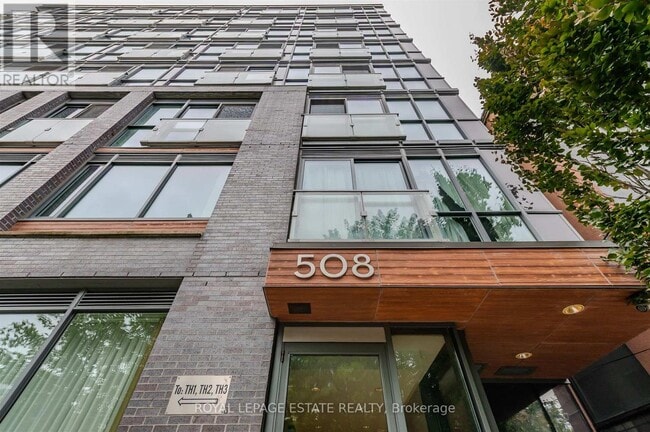 Building Photo - 508 Wellington St W