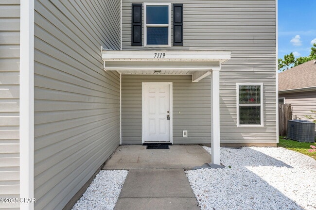 Foto del edificio - 7119 Riverbrooke St