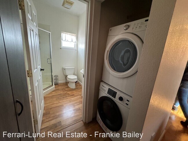 Foto del edificio - 1 br, 2 bath House - 1236 Victorian Plaza Cir
