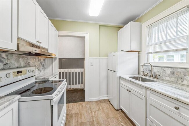 Foto del edificio - 2158 6th Ave N